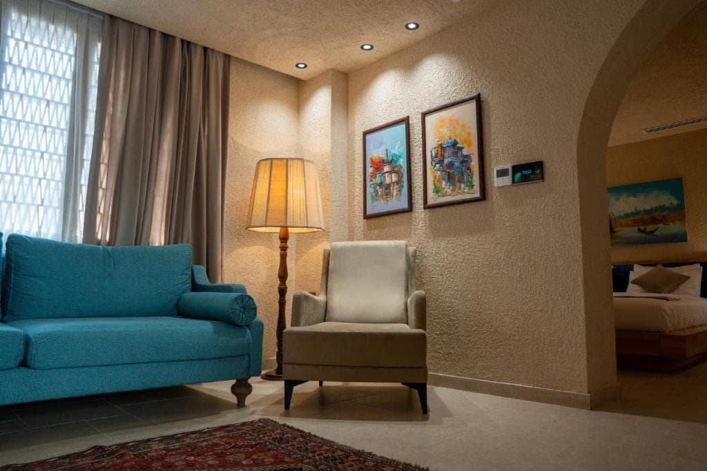 Superior Suite — Landmark & city view